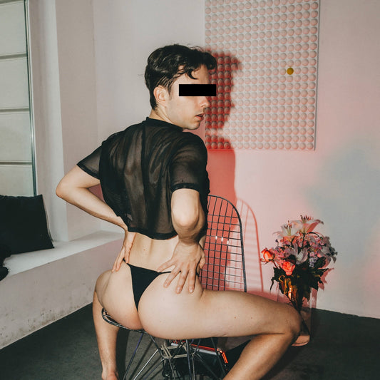 MAURICE CONRAD – SAFE FOR WORK Das Debütalbum erscheint am 27. Februar 2026